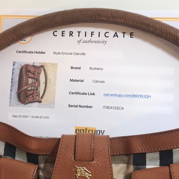 BURBERRY STUNNING BAGUETTE STYLE AUTHENTIC BAG WITH EXTRA STORAGE POCKETS - Picture 16 of 16